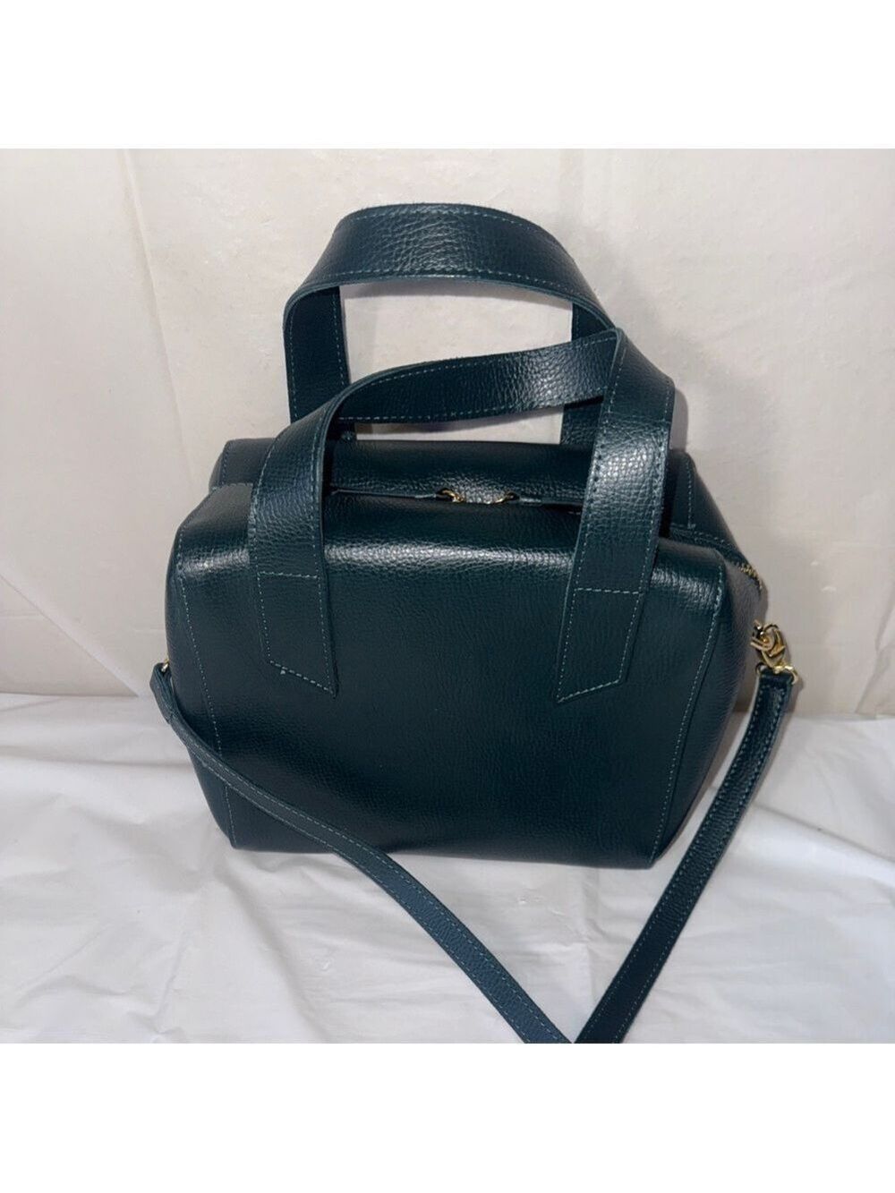 Mark & Graham EVERYDAY ITALIAN LEATHER CROSSBODY BAG